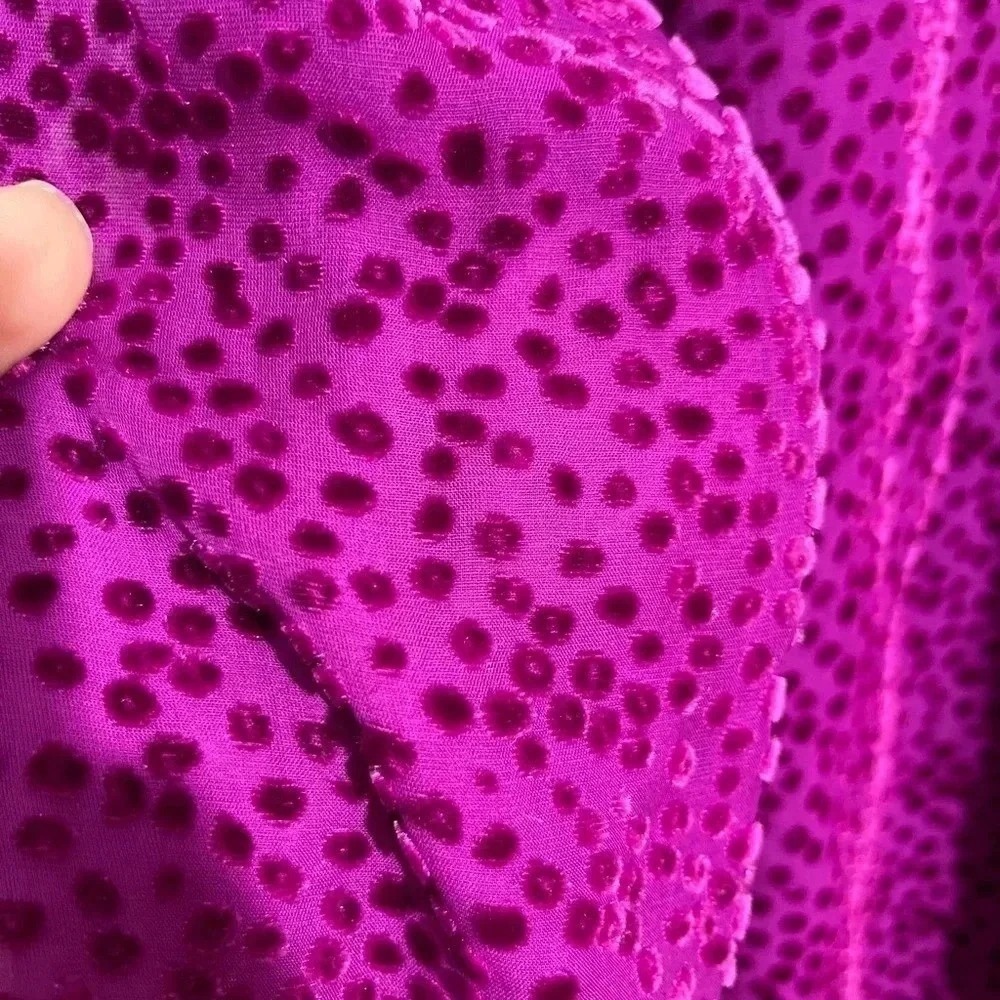 St John Magenta Purple Burnout Velvet Leopard Print Silk Blend Ruffle Blouse‎ L - Picture 5 of 7